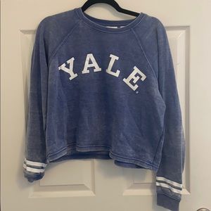 Yale cropped sweater